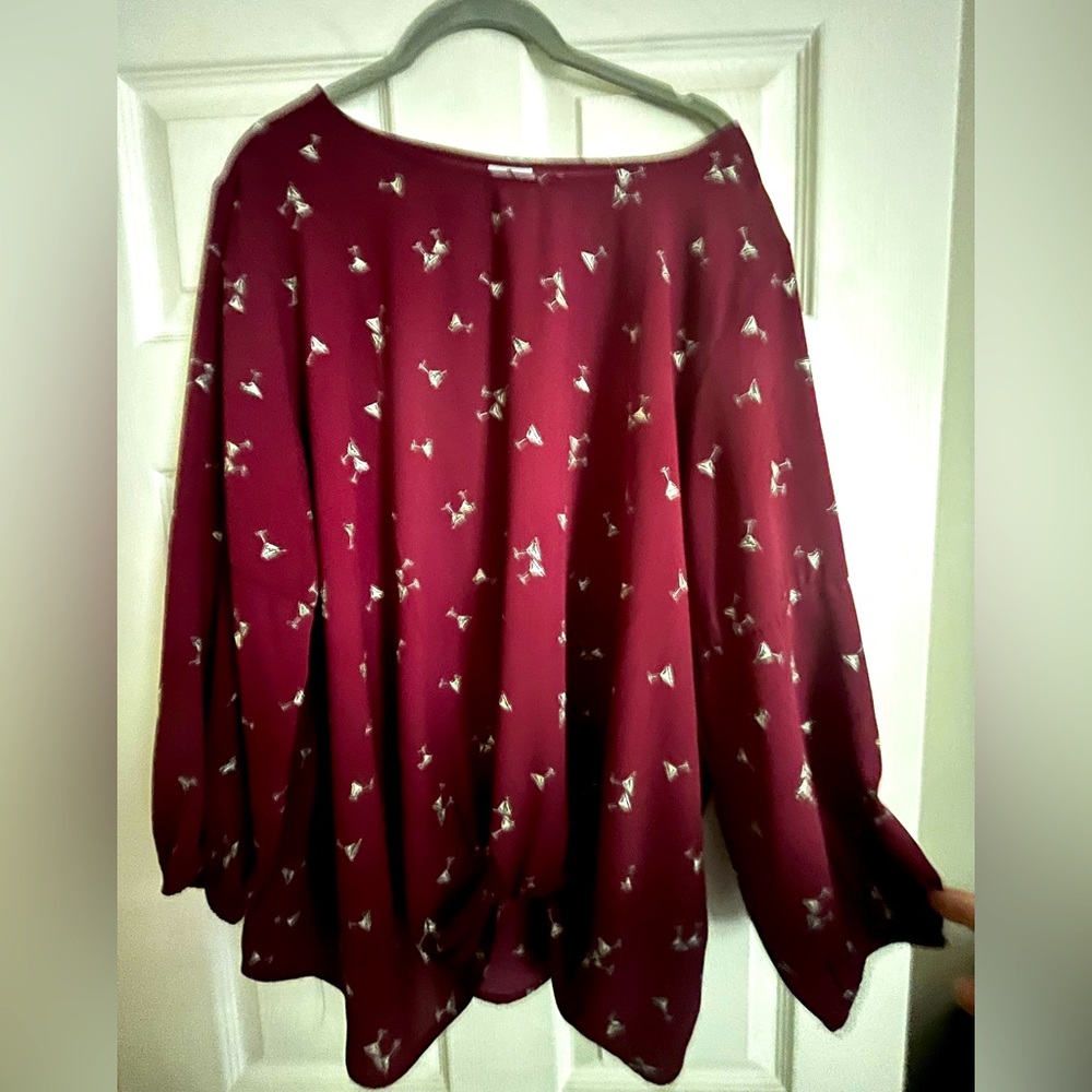 Dress barn 3x maroon long sleeve top with martini glasses